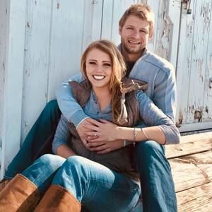 Meet your Posher, Ally